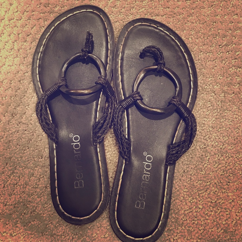 Bernardo sandals